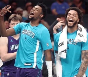 苹果下载-美媒：黄蜂赢球时净胜19.4分，历史上单赛季胜场最大净胜分