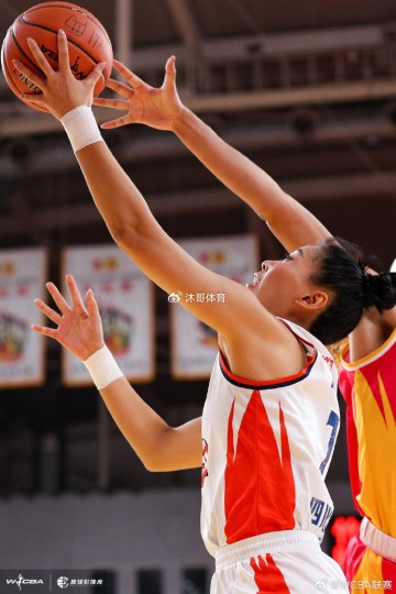 开云APP下载-绝境逆袭！四川女篮3-2险胜山西，四年三冠铸就WCBA王朝 李缘斩获FMVP|山西女篮|德怀特·霍华德|奥斯汀|王思雨|翟若云_新浪体育_新浪新闻