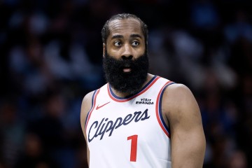 下载开云-又轰下46+11+7，抱歉哈登：你从历史第一变成了历史第二